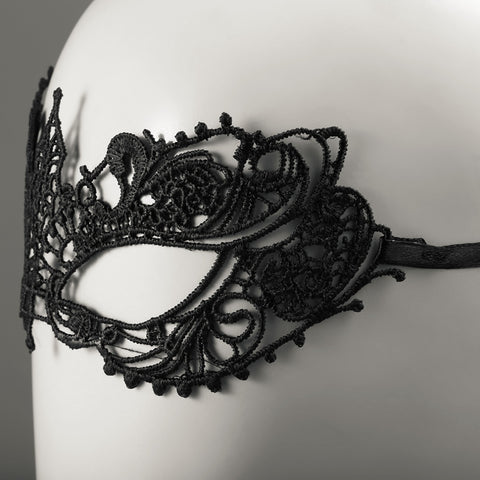 Trendy Sexy Lace Mask